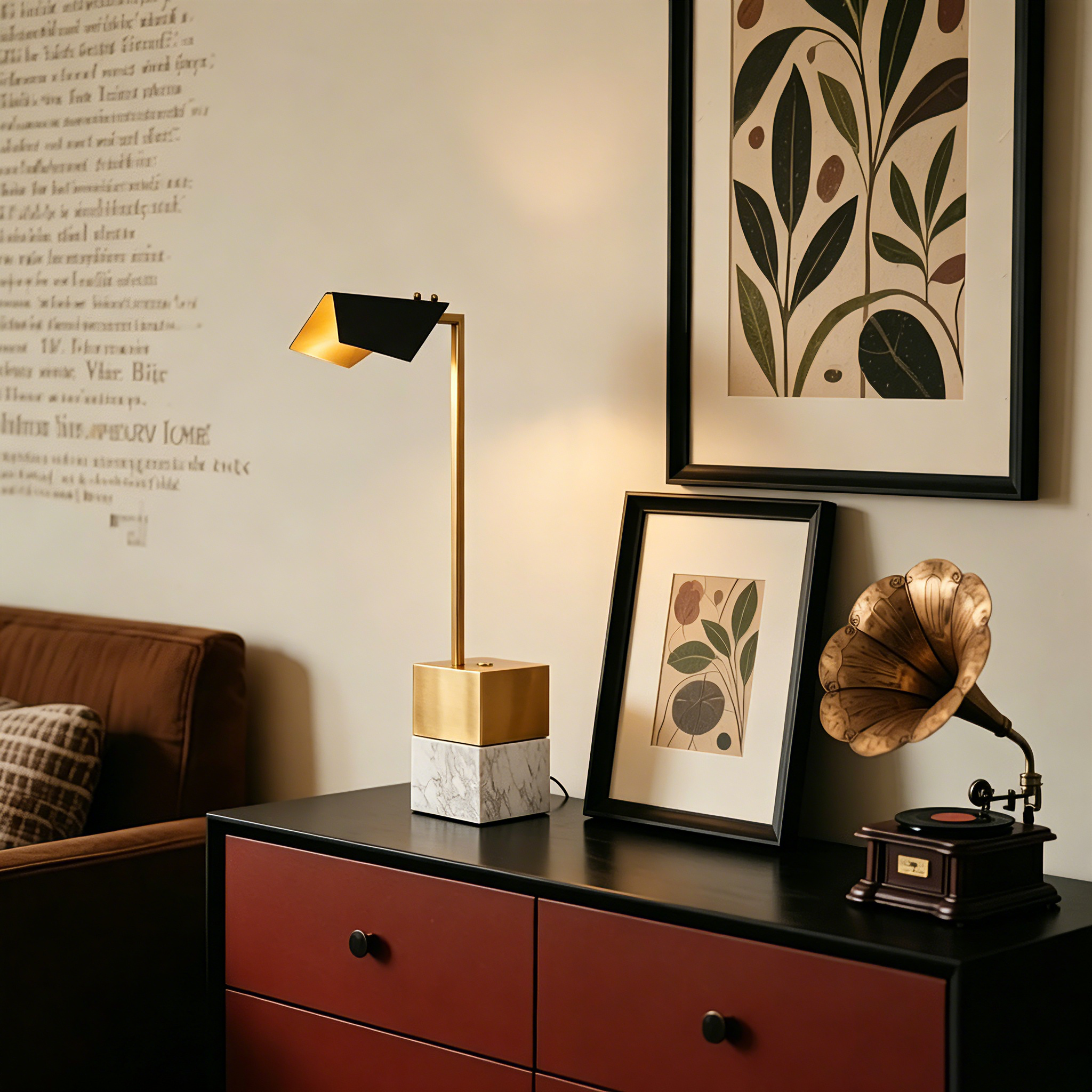 Factory price custom All Copper Minimalist Geometric Table Lamp with Elegant Finishes Brass - Image 4